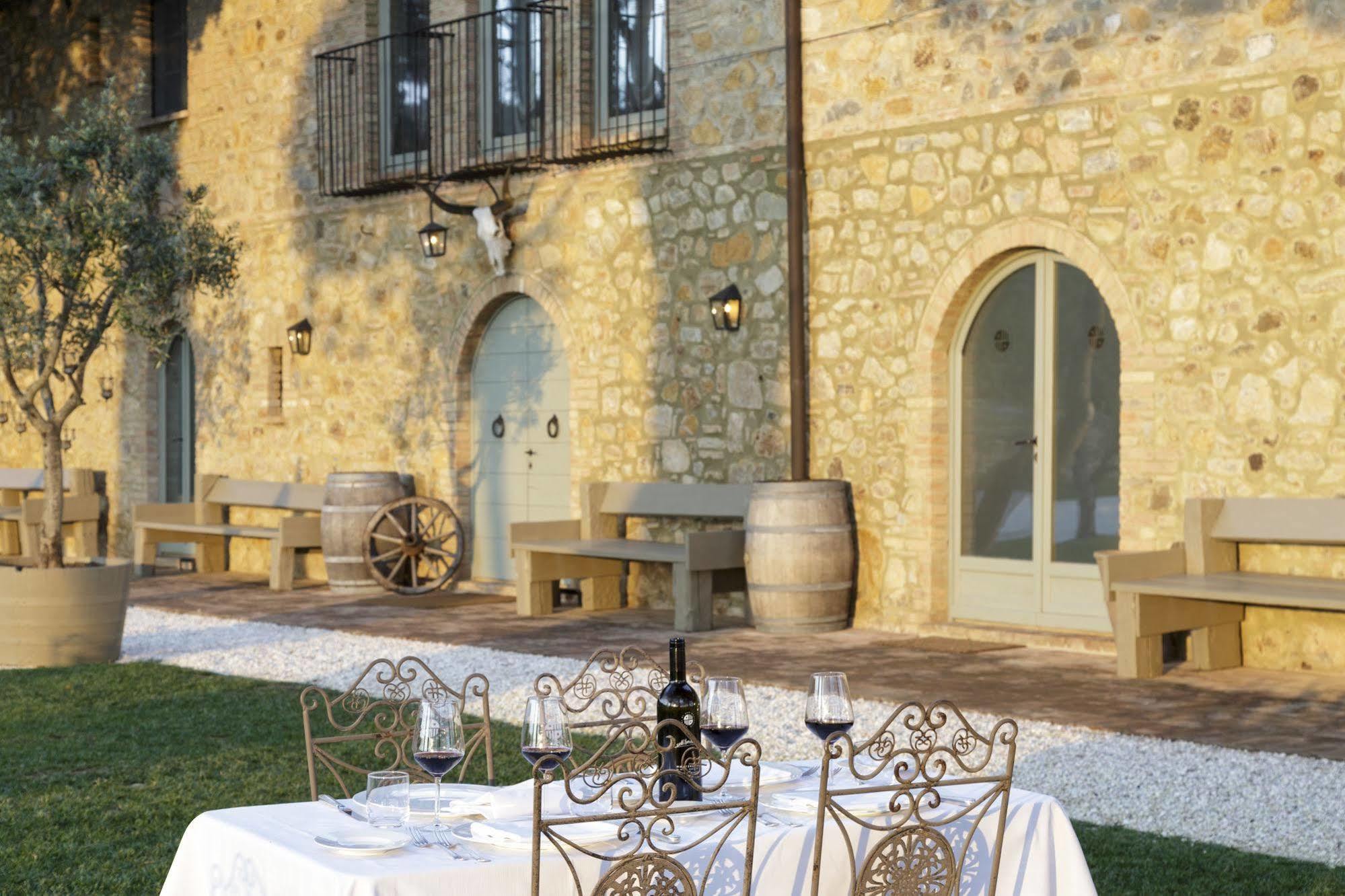 Wine Resort Conti Di San Bonifacio Montemassi Ngoại thất bức ảnh
